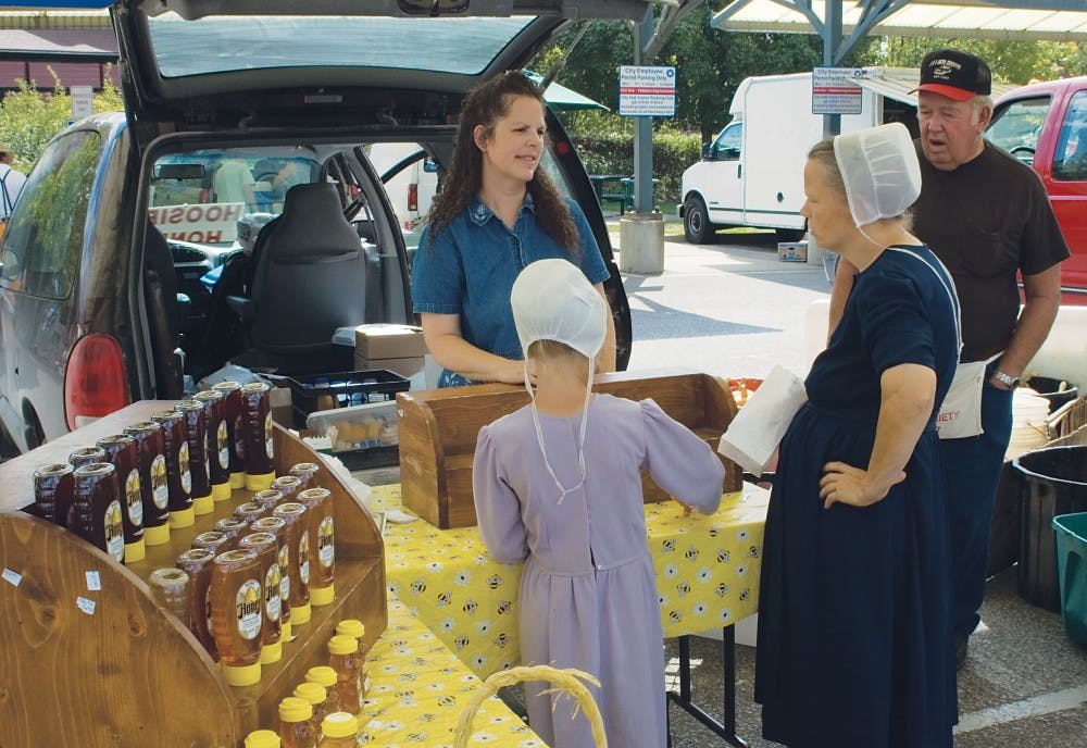 Bad dialogue, flat acting hurt Star Wars love scenes.