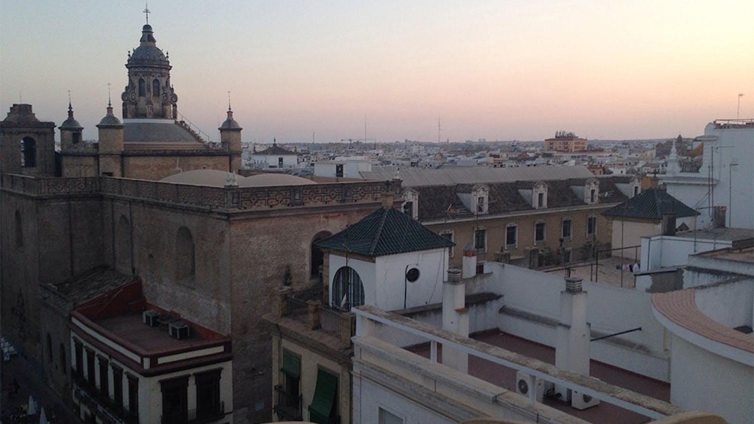 Sevilla, Spain is a historic city with multiple landmarks situated in modern Europe. Saxe has spent her first week their exploring and getting to know her host family and new home.