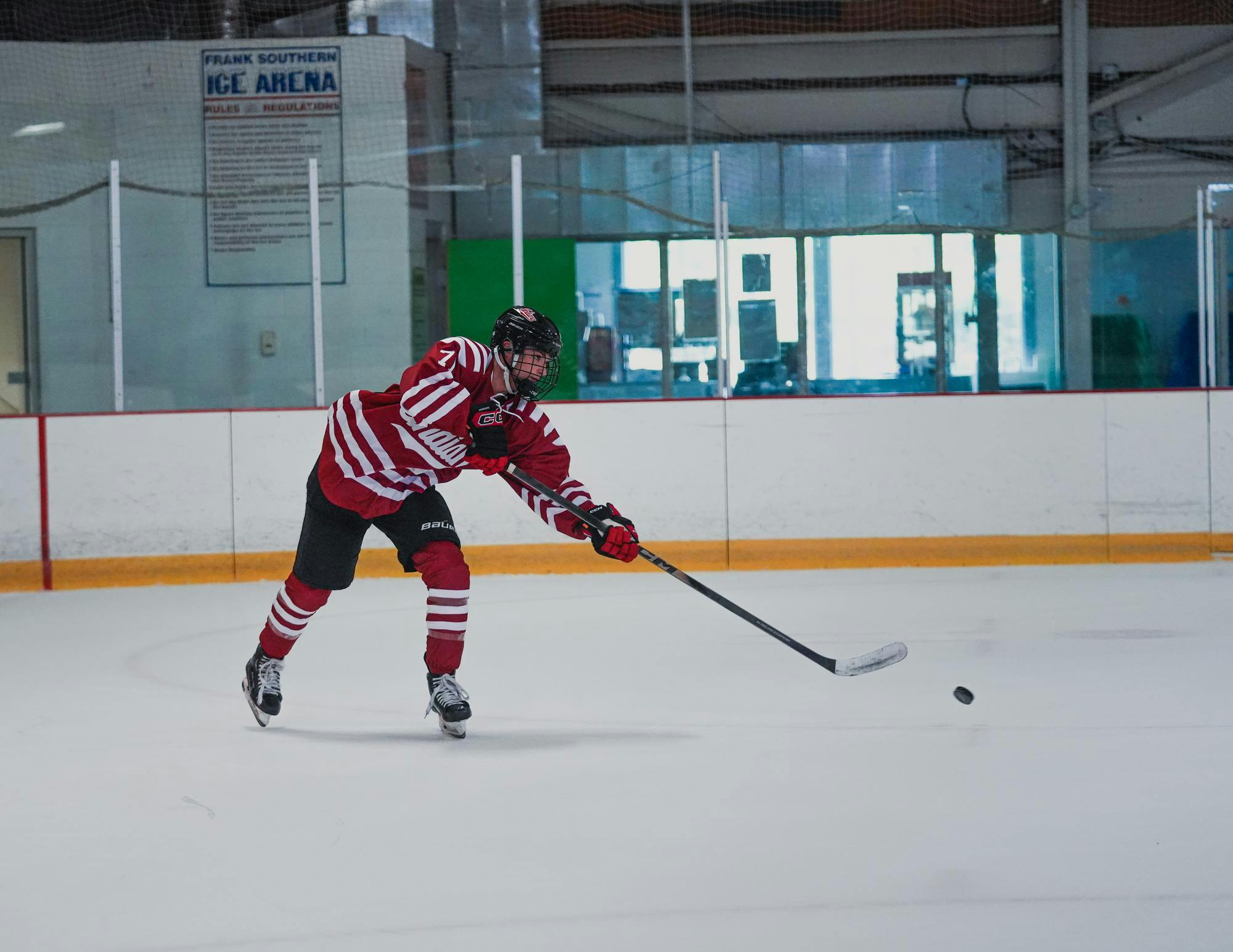 vid3hockey_jpg-4