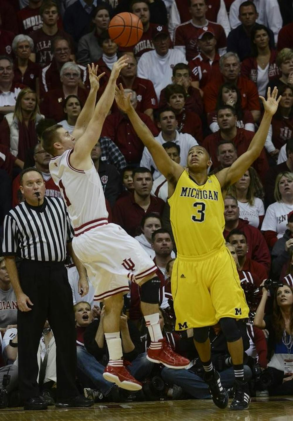 Men's Basketball v. Michigan