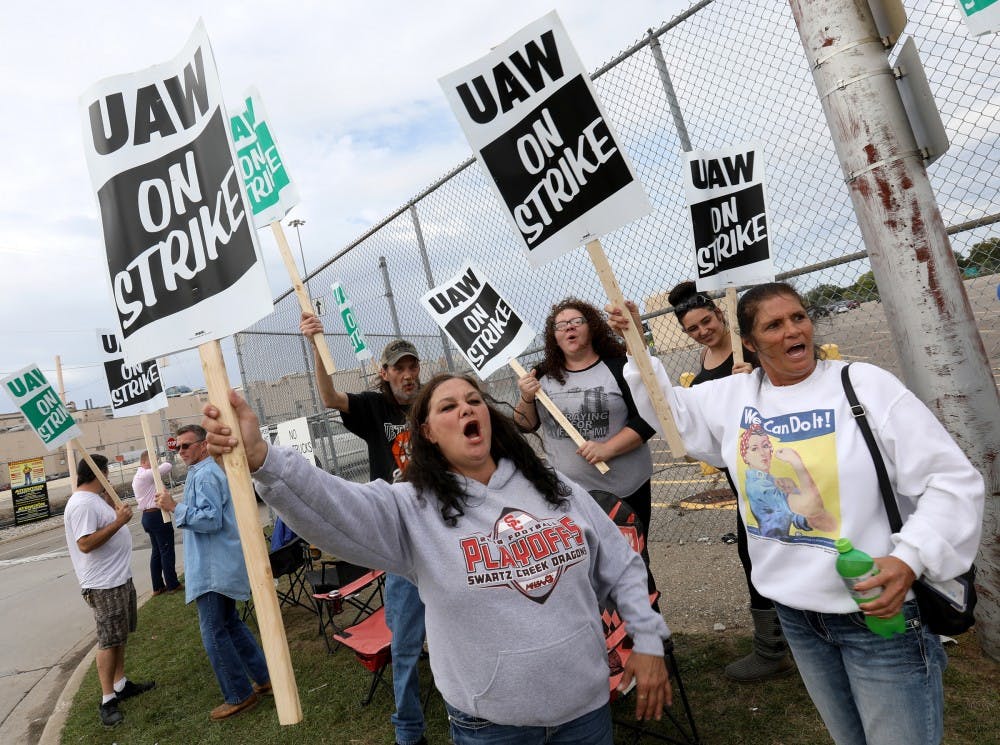 biz-auto-uaw-strike-2-de