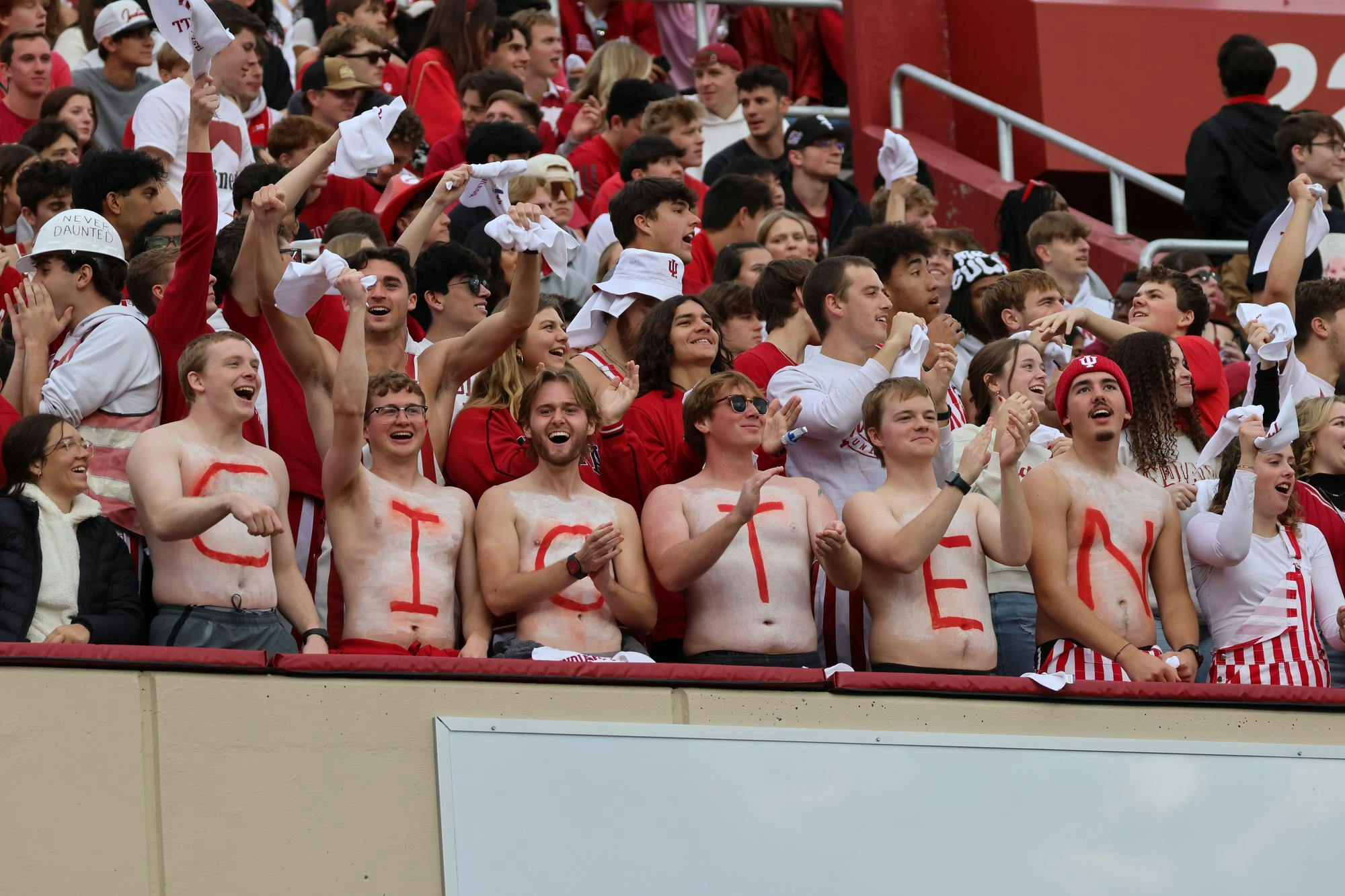 110924IUfootball_03