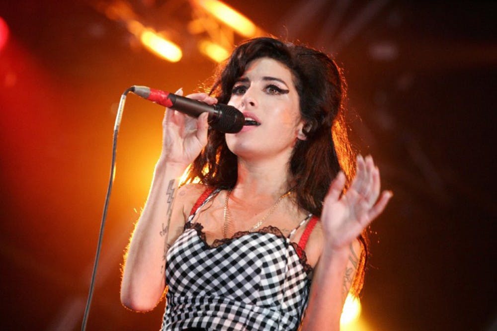 ENTER AMY-MOVIE-REVIEW FT