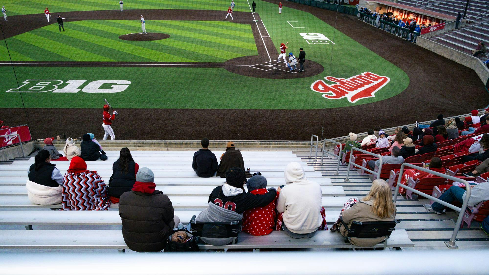 vibaseball101626-2.jpg