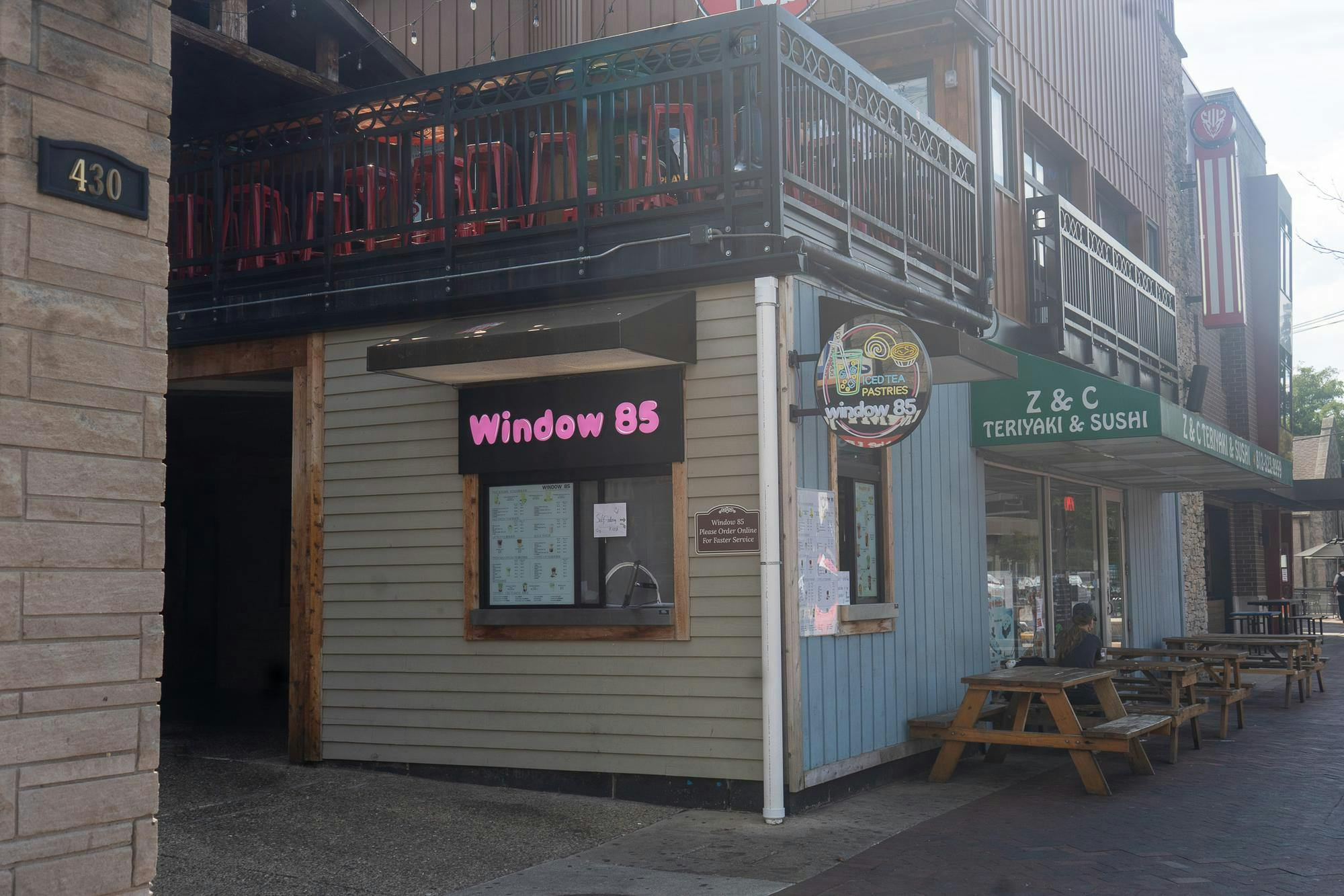 entwindow850909262.jpg