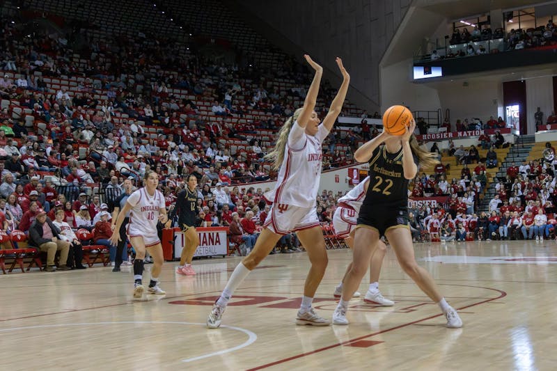 COLUMN: Indiana women’s basketball lost to USC on Thursday night. Were you awake?