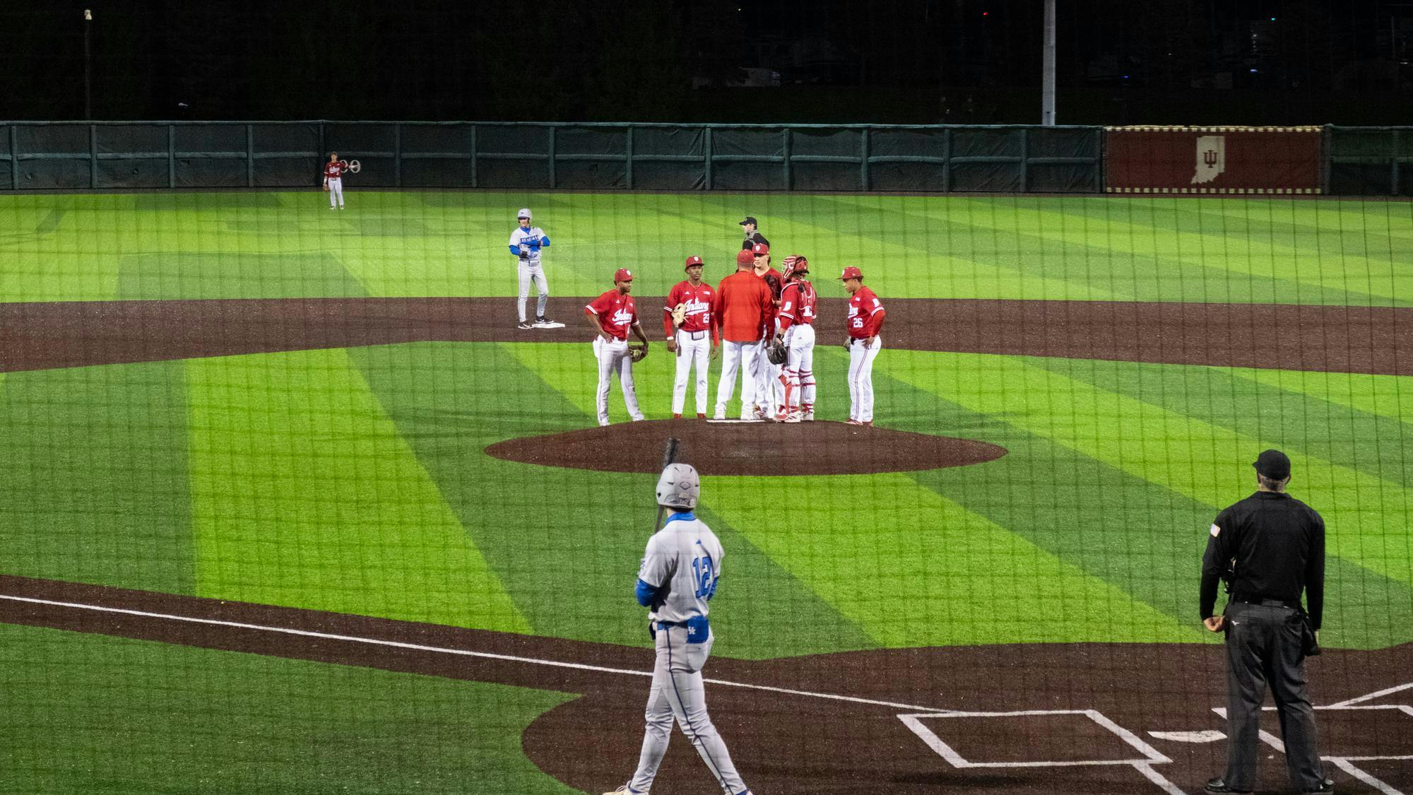 vibaseball101626-8.jpg