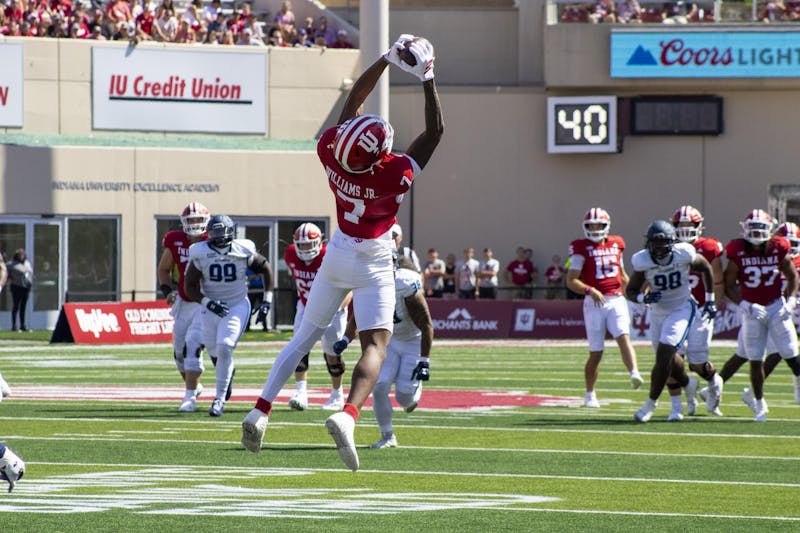 Indiana football drops 3 spots in AP Poll, 5 other Big Ten schools in Top 25