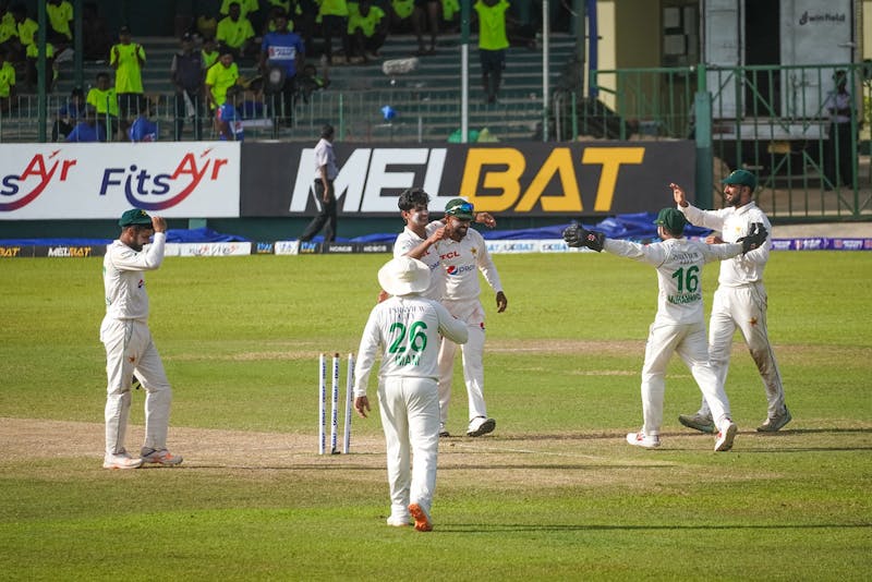 Why can the Pakistan cricket team not find success?