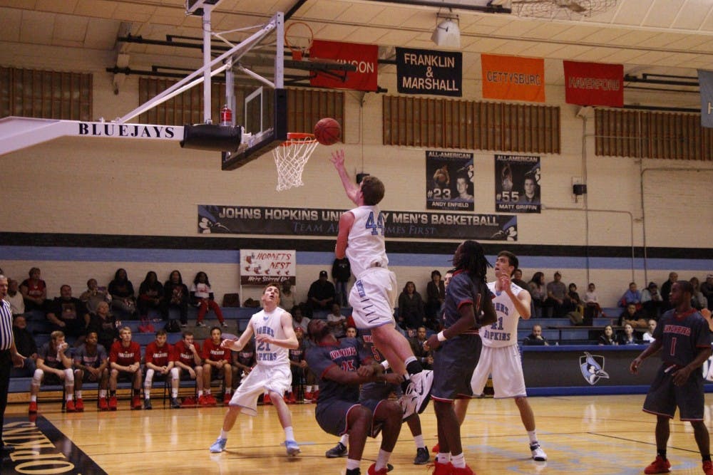  LEON SANTHAKUMAR/PHOTOGRAPHY EDITOR