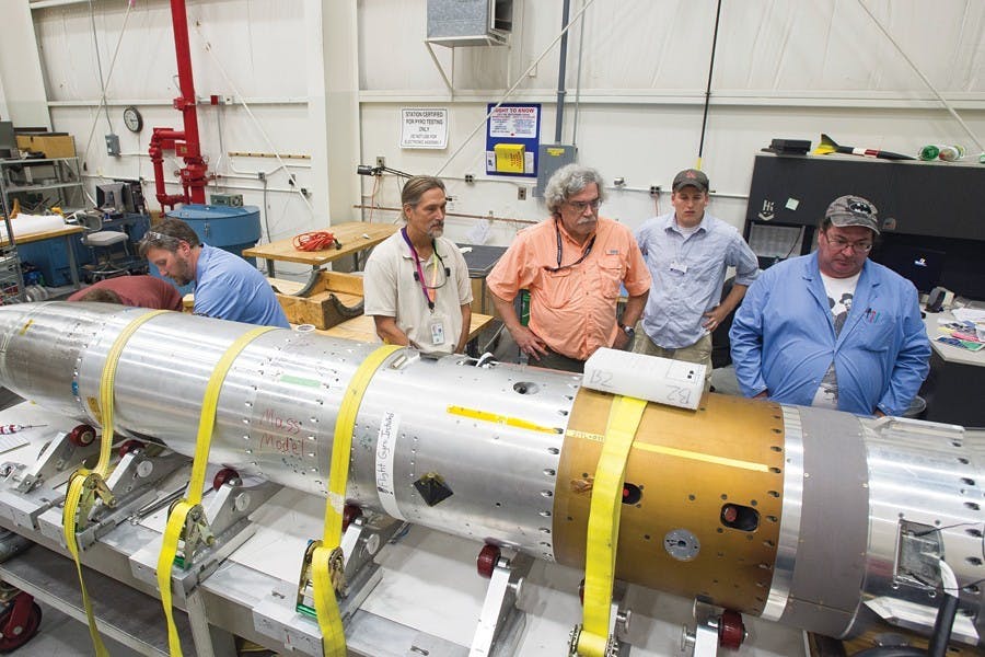 COURTESY OF WWW. JHU.EDU
Hopkins scientists are assembling the spectro-telescope to analyze stars.