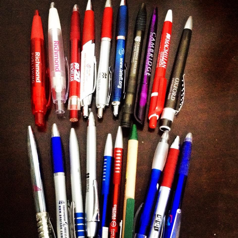 ELTpics/ CC BY-NC 2.0
I could have bought any number of pens, but I wanted rainbow ink.