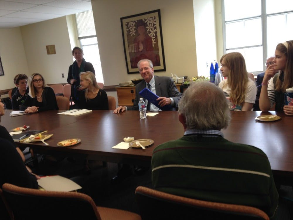  courtesy of catherine palmer
Ambassador Dennis Ross spoke to students on U.S.-Israeli relations in the Political Science Seminar Room.