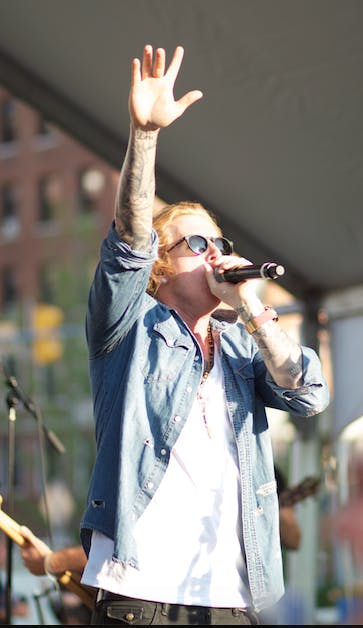 COURTESY OF SOFYA FREYMAN
Lead singer Travis Clark kept fans on their feet throughout their set.
