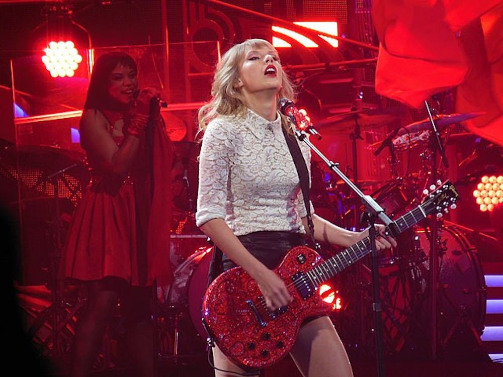 taylor-swift-red-tour-08