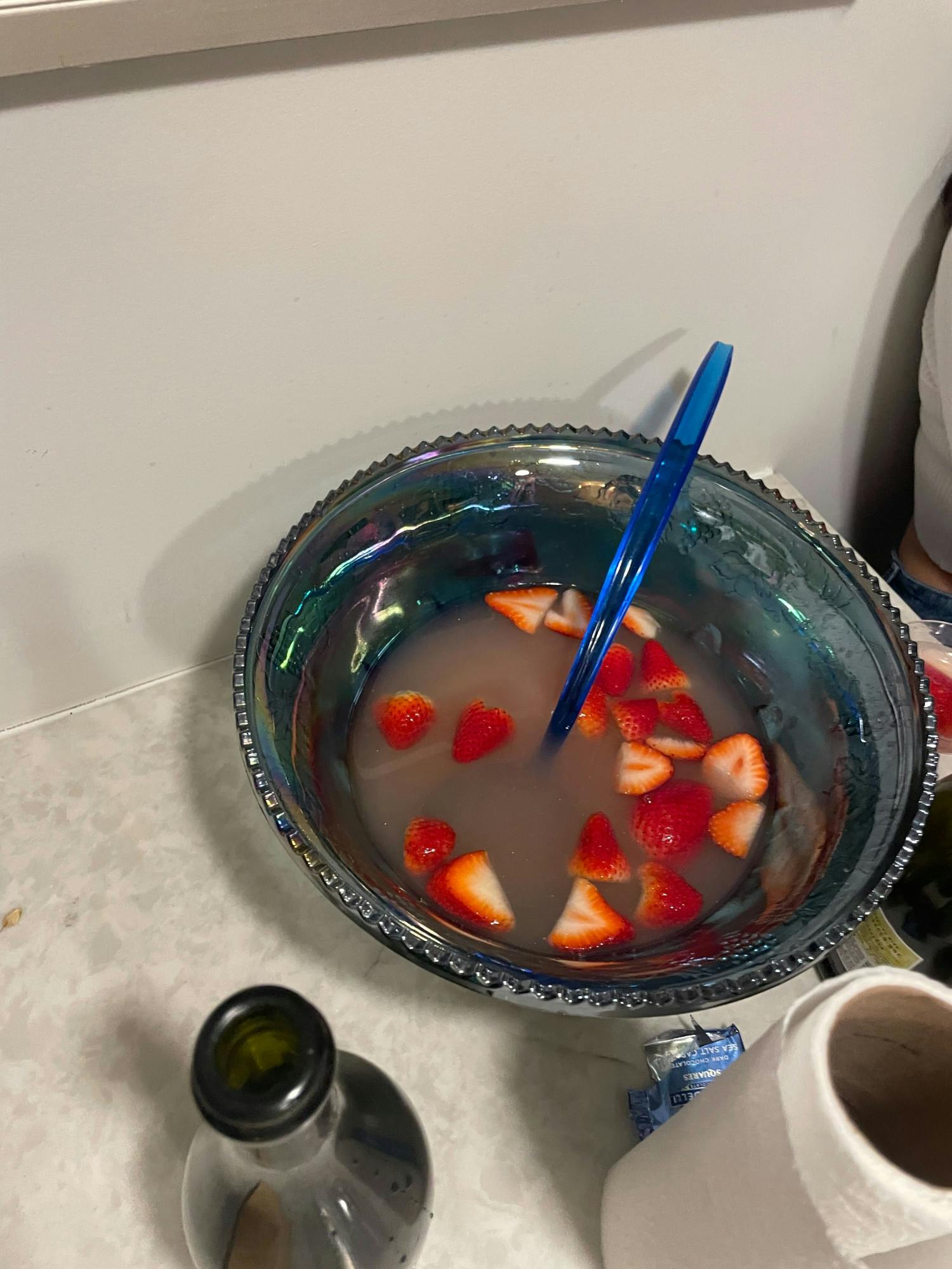 COURTESY OF VERONICA SCHMIDT&nbsp;
Make sure that you provide plenty of drinks and refreshments for your party!