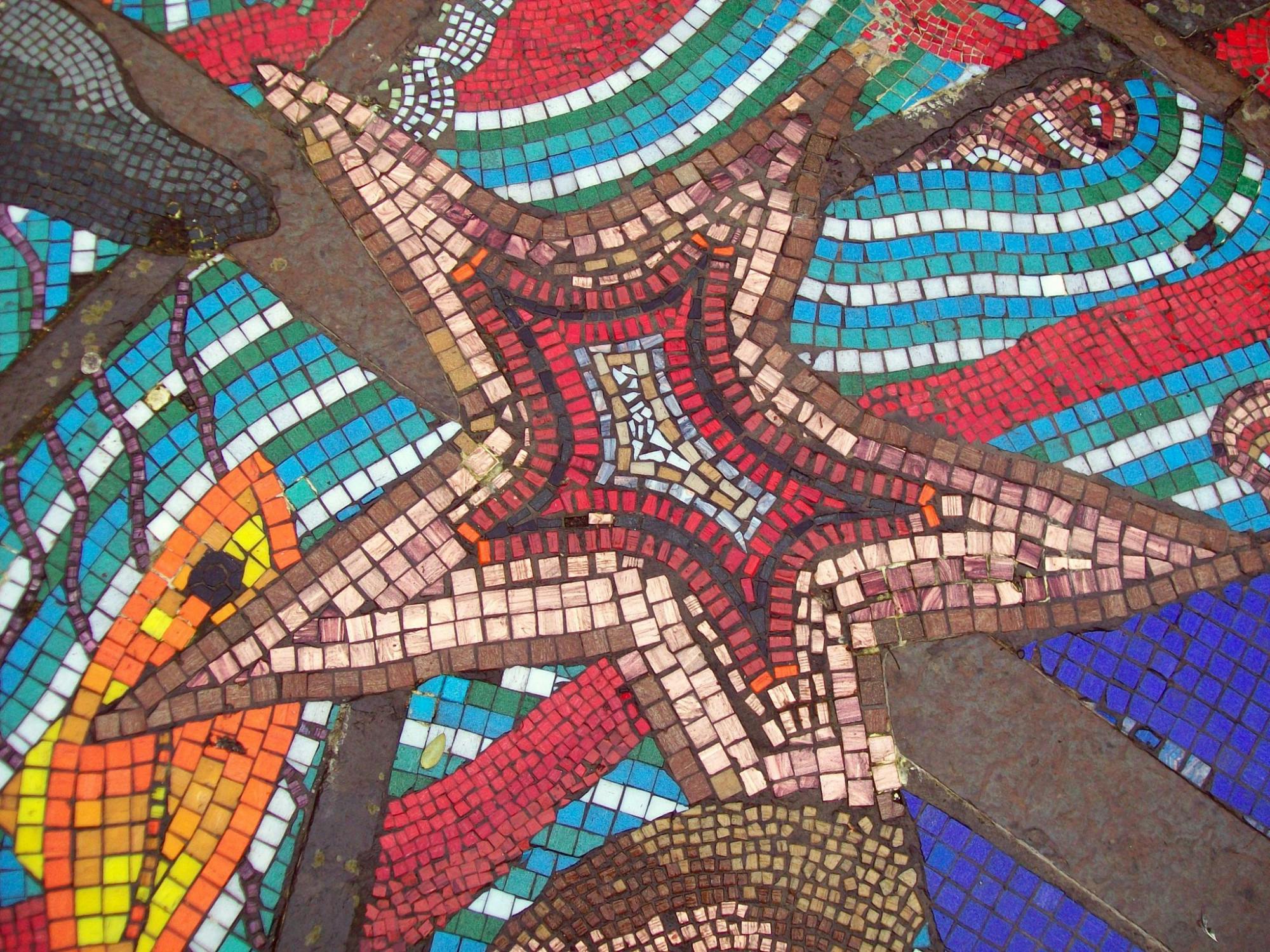 PETER O’CONNOR / CC BY-SA 2.0
Integrating elements from a plethora of eras and genres, country-inspired riffs, mellow piano interludes, angelic harp instrumentals and heavy thumping electronic beats, SAYA appears to be a mosaic of musical artistry.&nbsp;