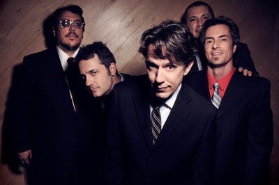 Courtesy of www.dashboardconfessional.com