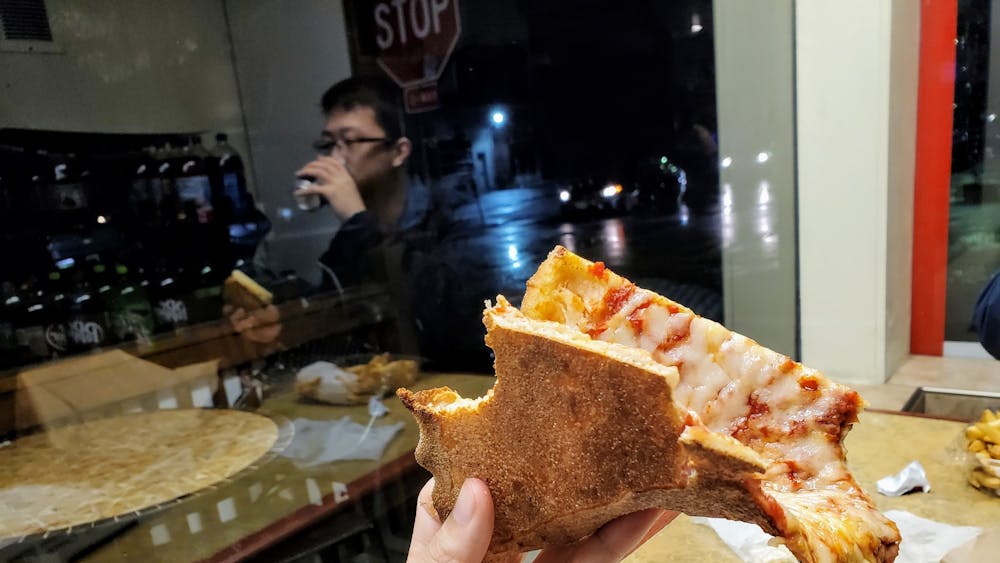COURTESY OF JESSE WU
The large amount of New York flop in the Ribaldi’s cheese slice isn’t great.