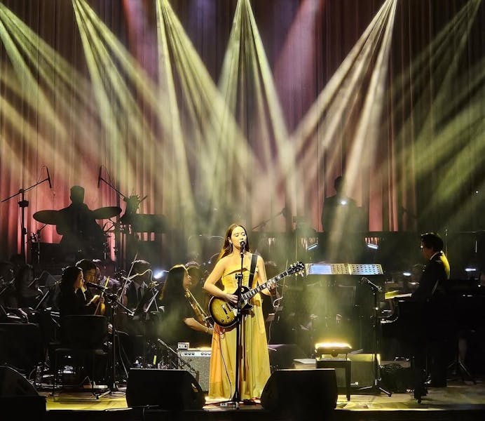 Belonging in a 21,000-person arena: Laufey's "A Matter of Time" tour