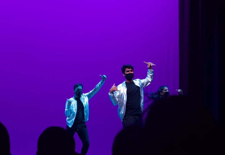 COURTESY OF JULIA ALUMBRO
Zinda dancers perform onstage at the O(ctober) Show: Dance Showcase.