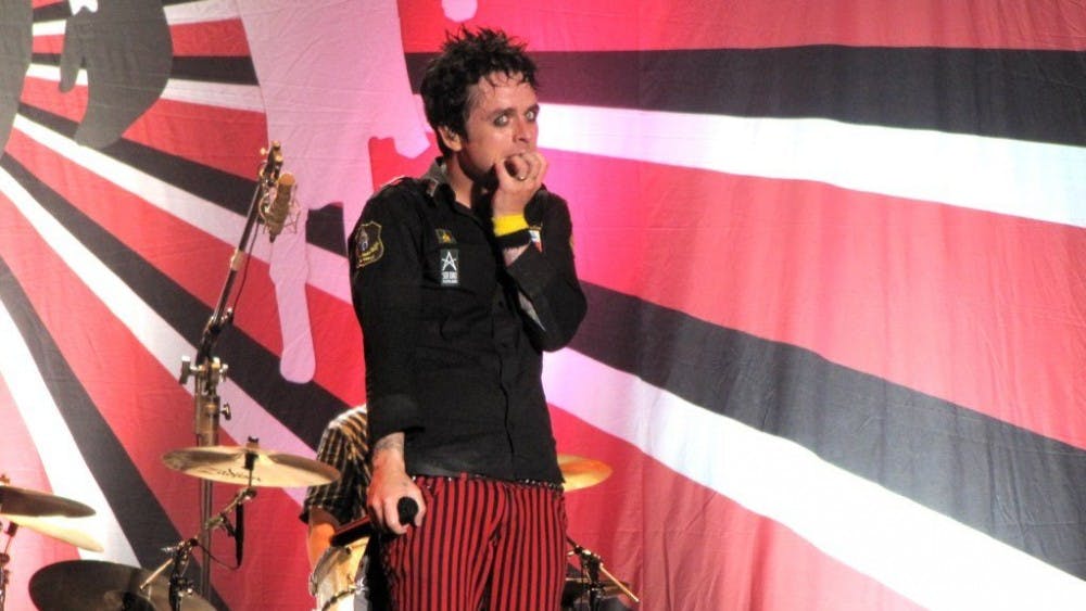 ED VILL/CC-BY-2.0
Billie Joe Armstrong, lead singer of punk band Green Day, helped to establish the “emo” look.