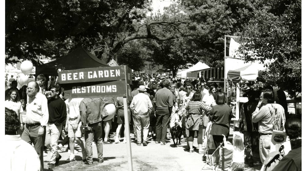 COURTESY OF THE UNIVERSITY ARCHIVES — SHERIDAN LIBRARIES
Spring Fair attendees enter the beer garden in 1994, around the time Goldstein and Stephan were appreciating the drink.