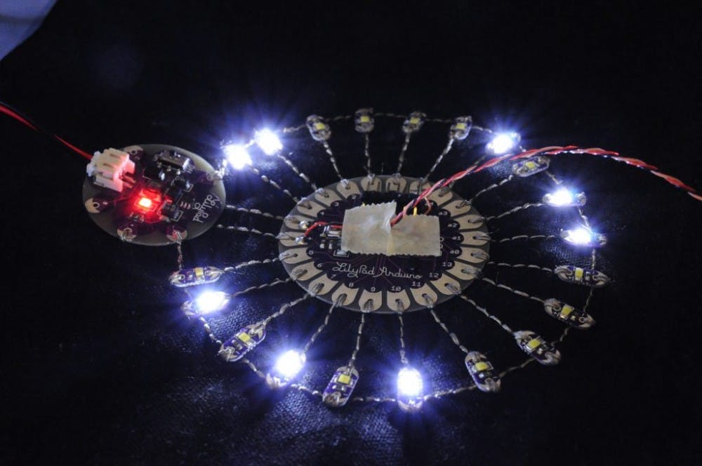  OSAMU IWASAKI/CC-BY-sa-2.0
Researchers used antenna technology to improve connections in wearable electronics.