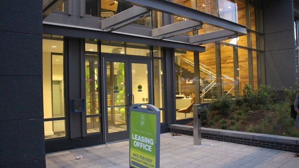 CINDY JIANG/PHOTOGRAPHY EDITOR
Nine East 33rd is one of many off-campus housing options in Charles Village available to upperclassmen.