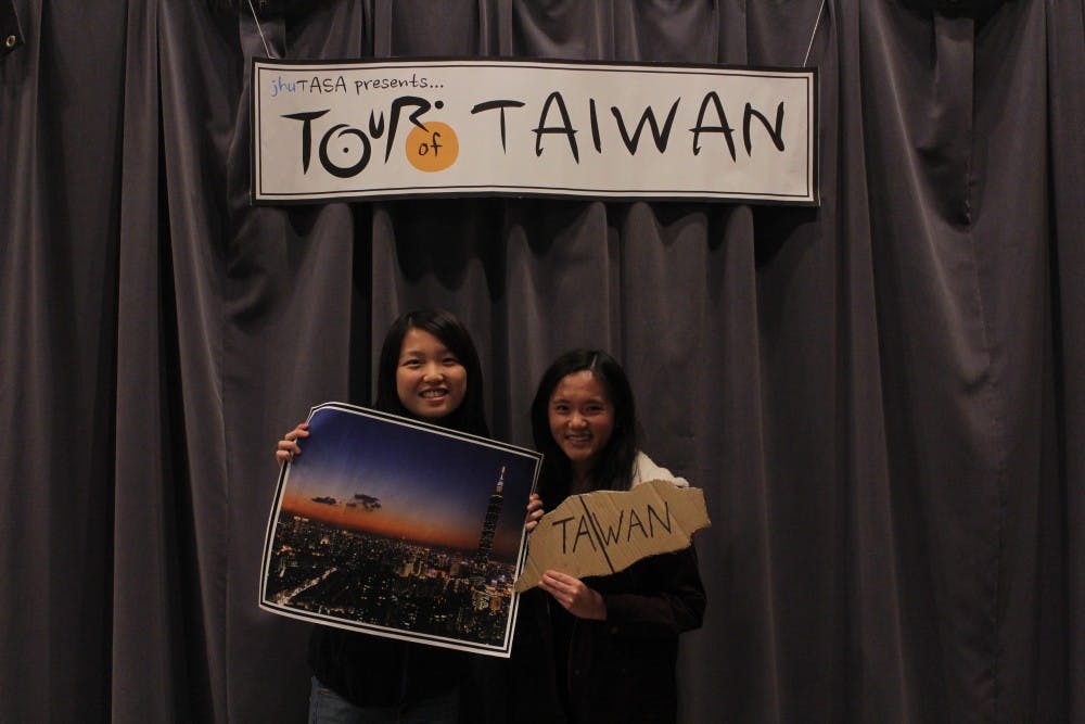 Courtesy of CINDY JIANG
About 400 students stopped by to sample Taiwan’s food and culture.