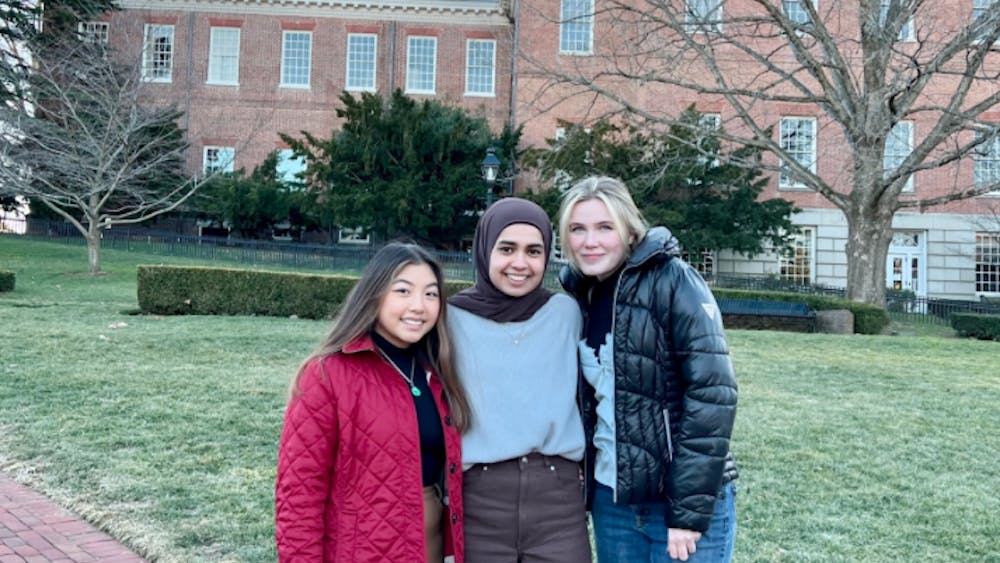 COURTESY OF ARUSA MALIK
Arusa and her friends exploring St. John’s College at the heart of Annapolis.&nbsp;
