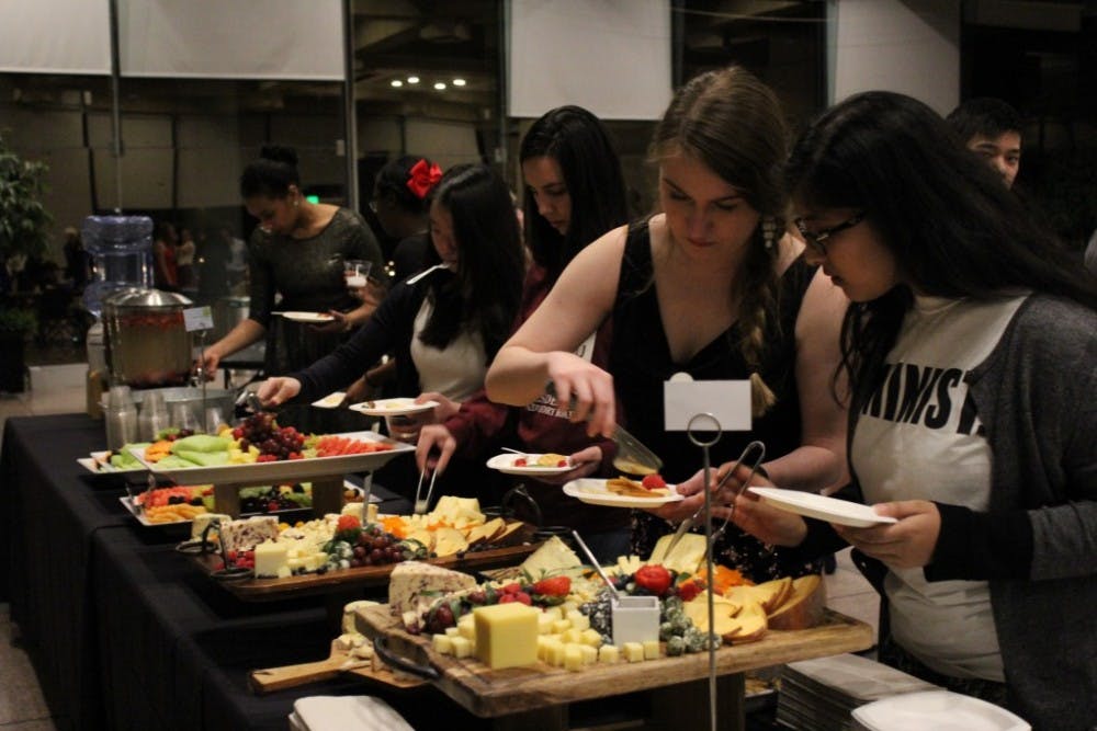  IVANA SU/PHOTOGRAPHY EDITOR
The Leap Year Gala was the kickoff for a week of RAB events.