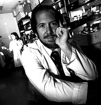 COURTESY OF WWW.ACHIEVEMENT.ORG.
In 1988, Bert Vogelstein discovered that mutations in specific genes could cause cancer to develop.
