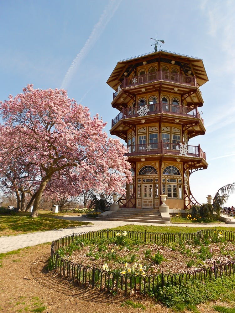 smallbones/Public Domain
Patterson Park is a wallet-friendly, beautiful Baltimore spot to visit.