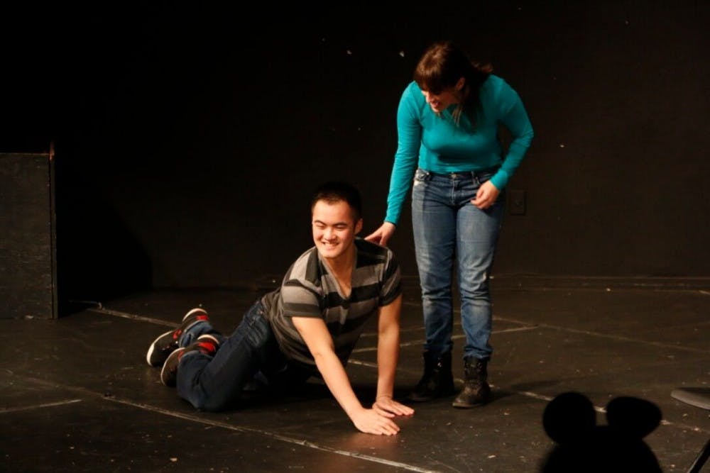 LEON SANTHAKUMAR/PHOTOGRAPHY EDITOR
The Niblets’ improv games dealt with radio shows and haunted houses. 