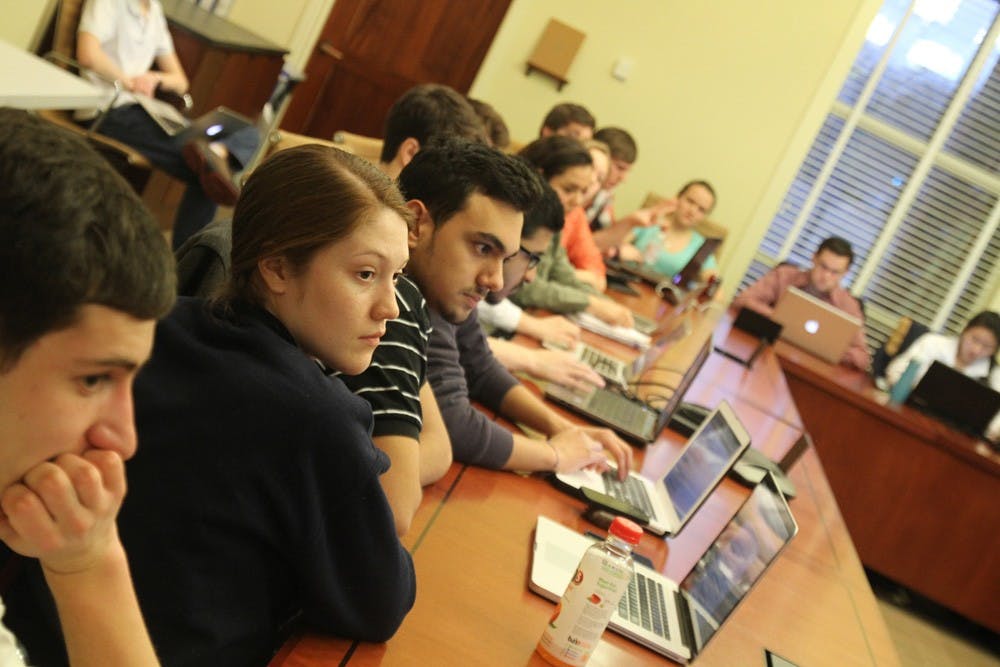 DANIEL DYLAN ALVAREZ/PHOTOGRAPHY STAFF