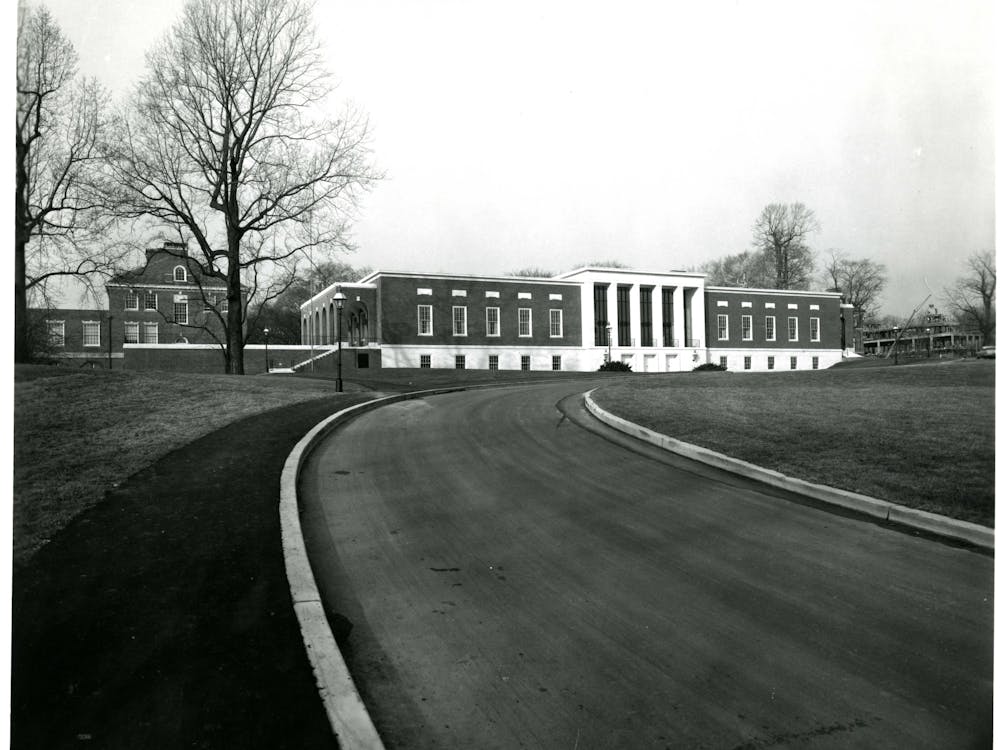 COURTESY OF SPECIAL COLLECTIONS, JOHNS HOPKINS UNIVERSITY
The MSE Library was built in 1964 to make room for the increasing volume of books and artifacts.
