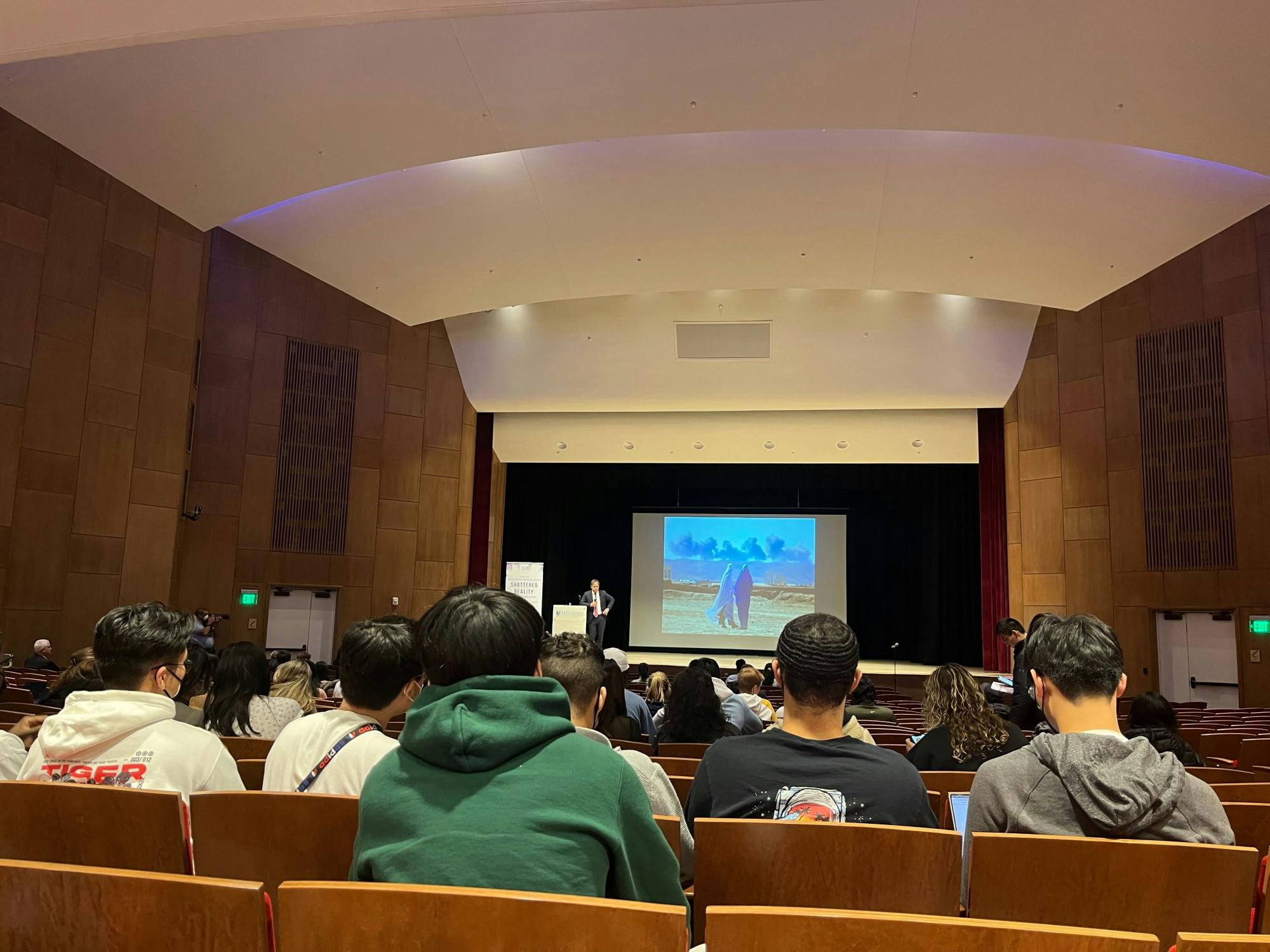 COURTESY OF ALEXIS HOLEWINSKI
Some audience expressed concerns about Filkins’ depiction of his time overseas.&nbsp;