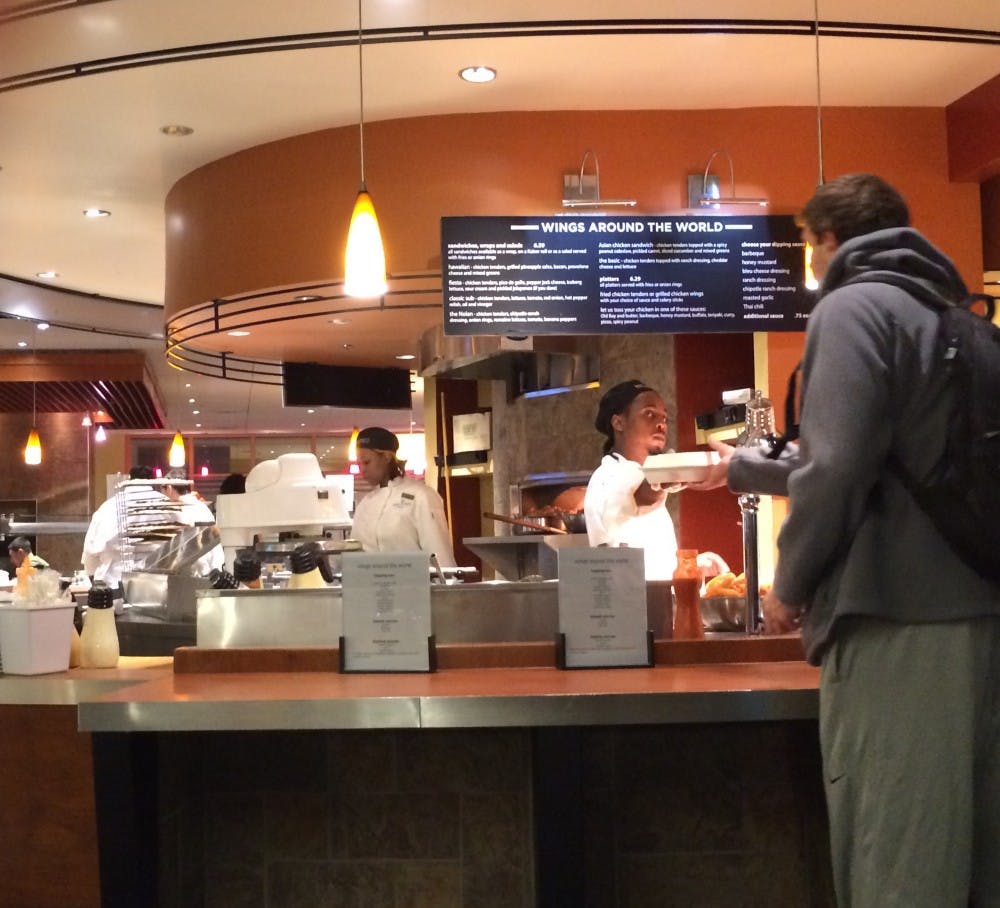 ELIZABETH CHEN/PHOTOGRAPHY EDITOR
