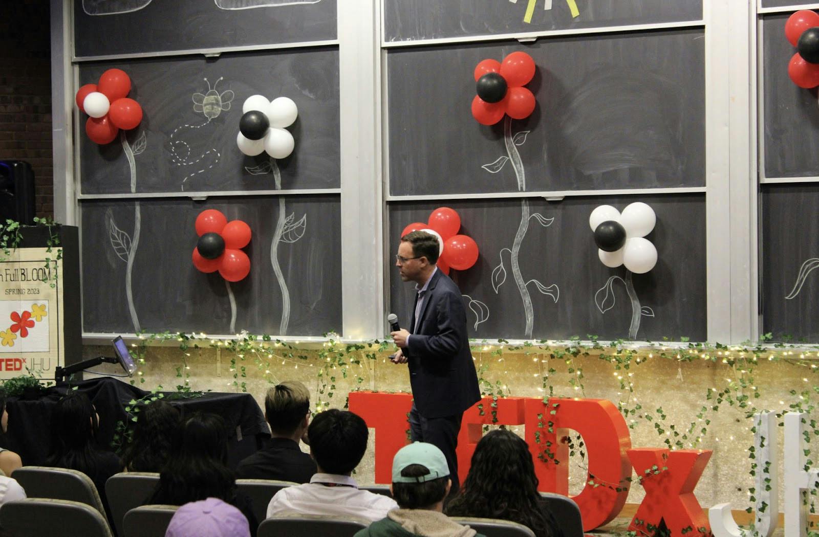 COURTESY OF KAIYUAN DU
Cameron spotlighted the lack of availability of resources for patients on donor lists as a driving reason for continued research and investment in xenotransplantation.