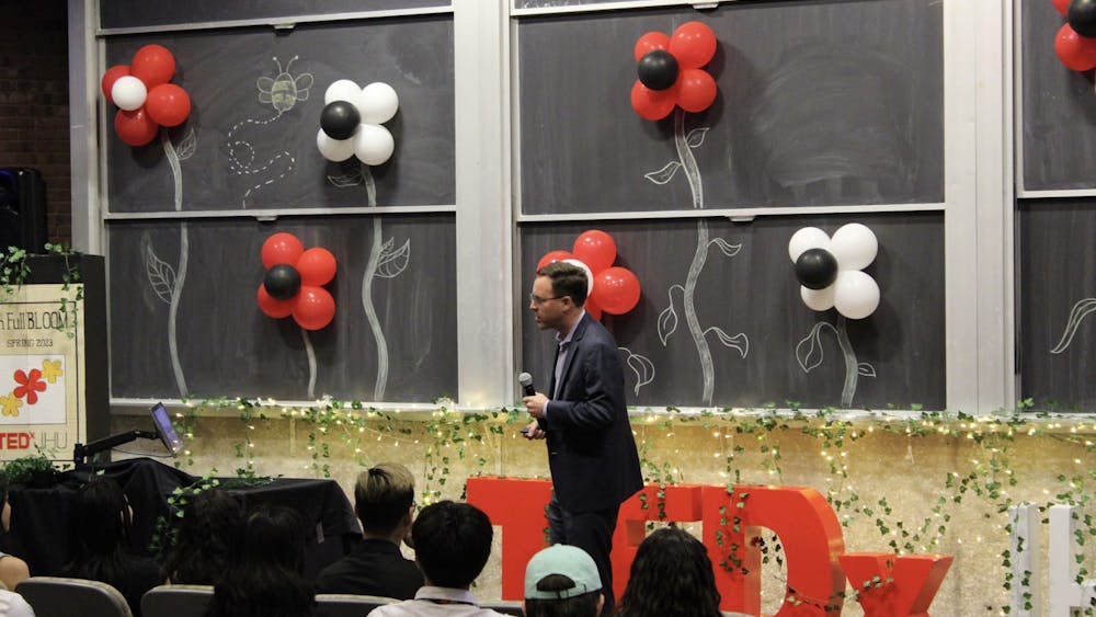 COURTESY OF KAIYUAN DU
Cameron spotlighted the lack of availability of resources for patients on donor lists as a driving reason for continued research and investment in xenotransplantation.