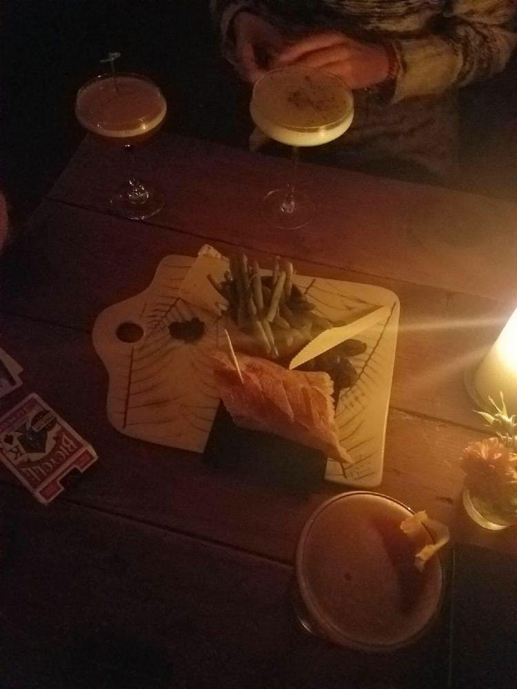 COURTESY OF CAMILLA DOHLMAN AND TESS FIELDS
The bread plate with two tasty cocktails. 