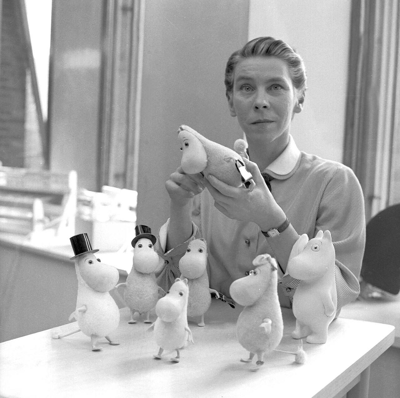 REINO LOPPINEN / LEHUTIKUVA / PUBLIC DOMAIN
Tove Jansson with her larky, blunt yet endearing Moomins.