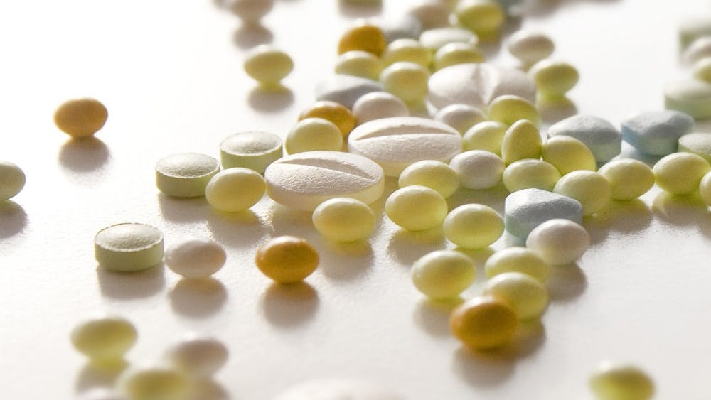 TAKI STEVE / CC BY-SA 2.0
A recent paper brings new perspectives to drug discovery through a deep-learning model.