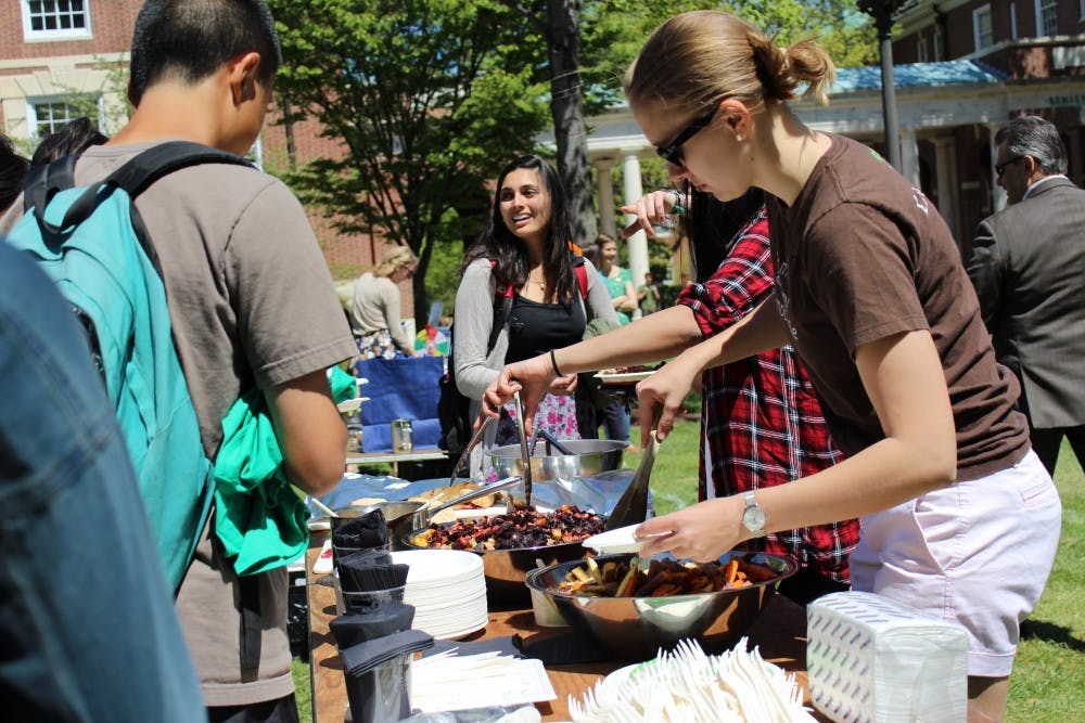 Ivana Su/Photography Editor
Student chefs competed in a cooking competition at Earth Week Fair.