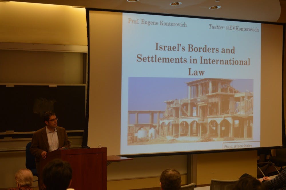 ELLIE HALLENBORG/PHOTOGRAPHY STAFF
Law professor Eugene Kontorovich used comparative historical jurisprudence to justify Israel’s borders.