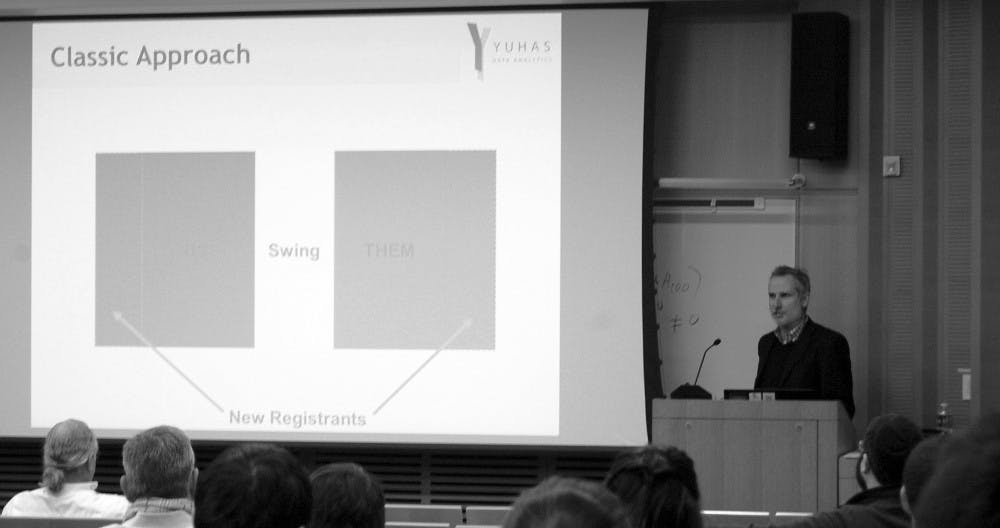 CINDY  JIANG/PHOTOGRAPHY STAFF
Ben Yuhas talked about his work on presidential campaigns.