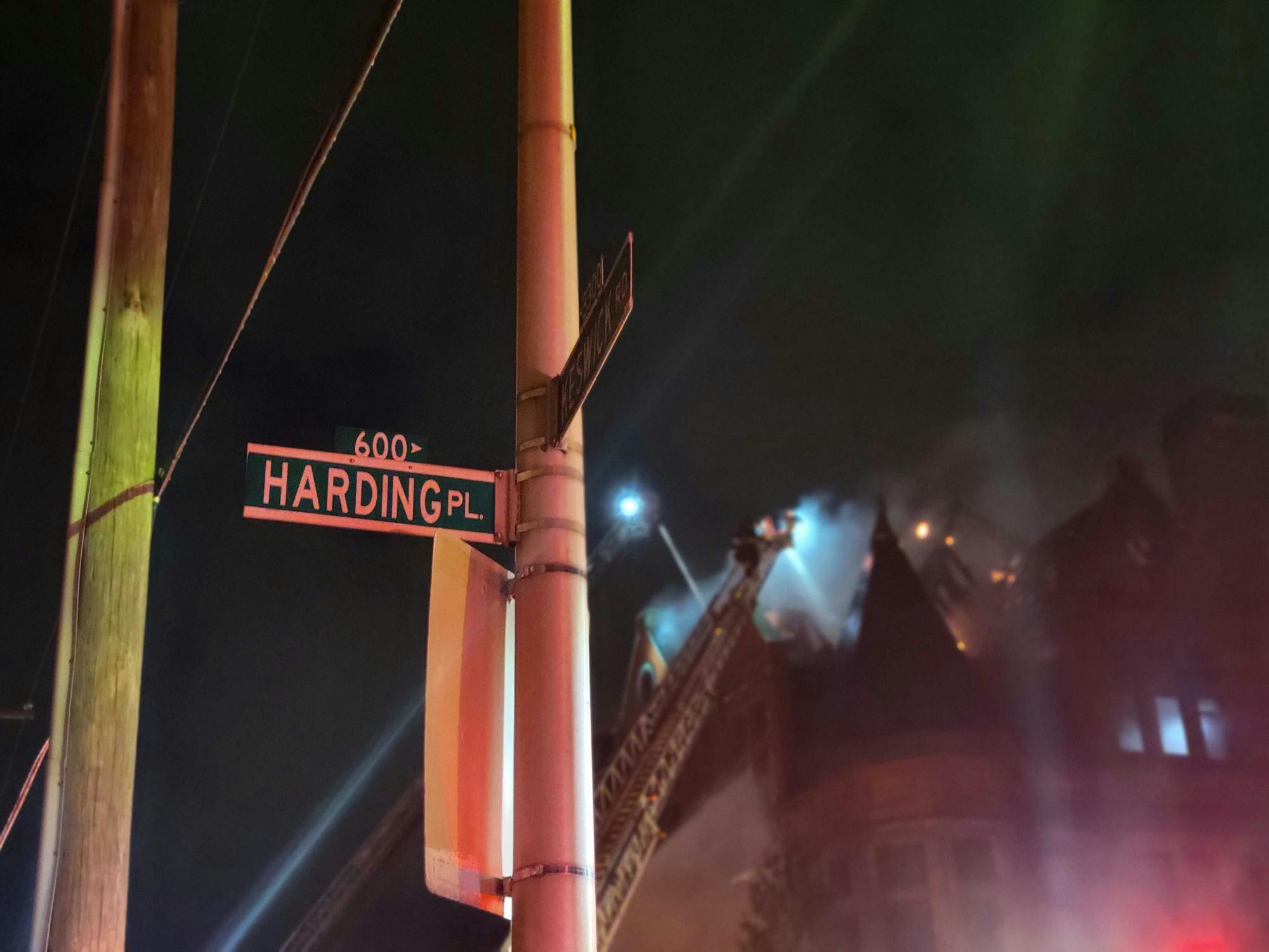 ERIC WANG / STAFF PHOTOGRAPHER
The News-Letter is providing live updates on the fire near 34th Street.