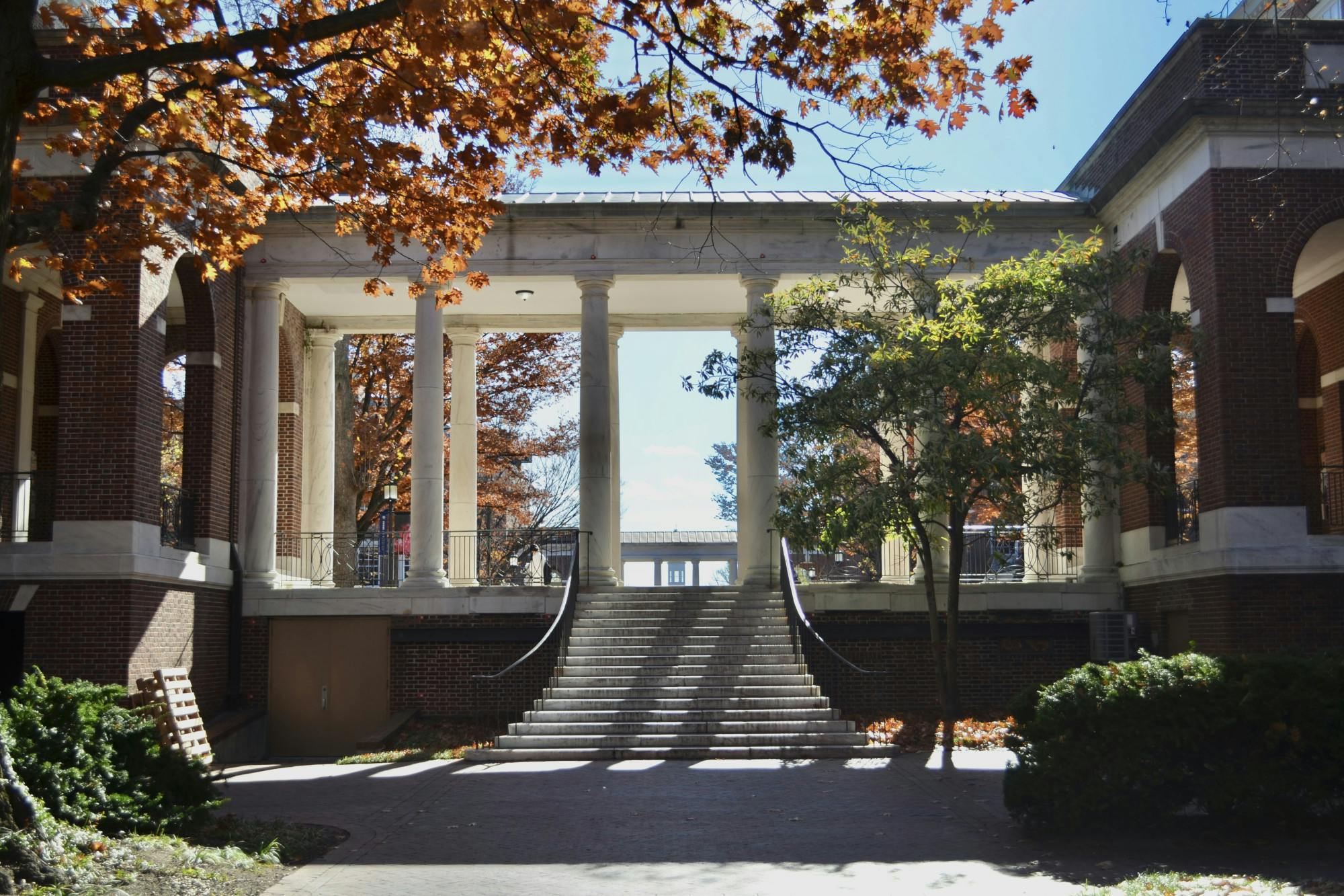 JOSHUA LONSTEIN / PHOTO EDITOR
The News-Letter reports on student reactions to the announcement that Hopkins is offering free tuition for all Homewood undergraduates whose families earn up to $200,000.