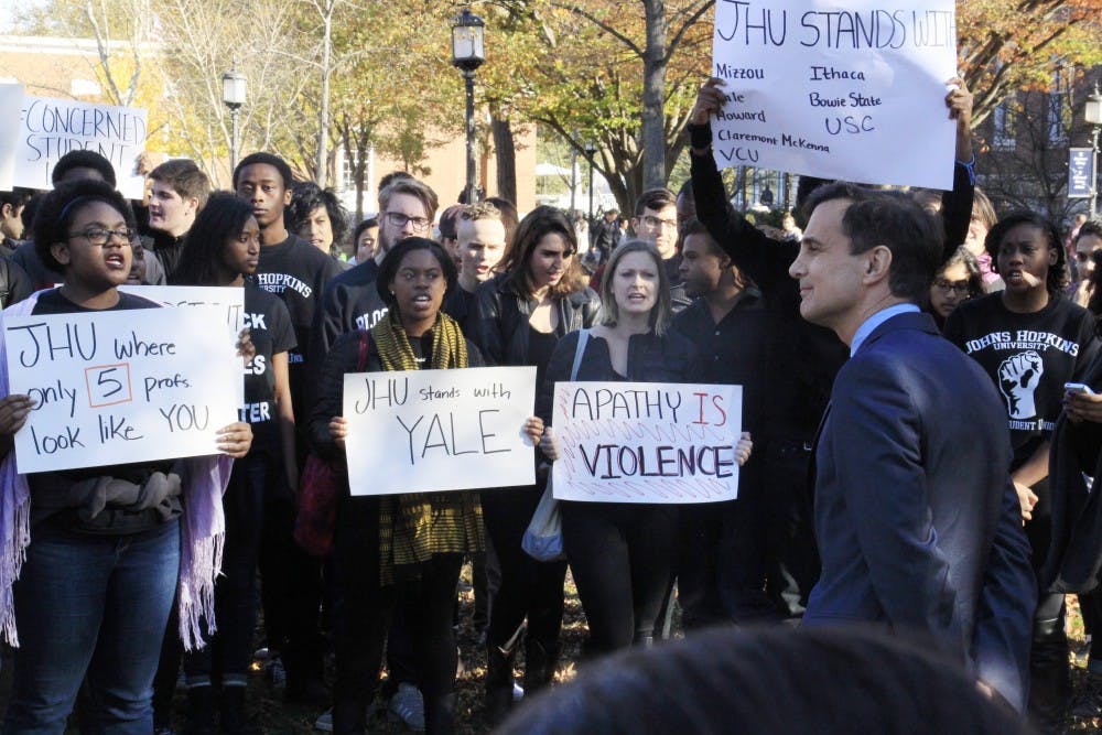 LEON SANTHAKUMAR/PHOTOGRAPHY EDITOR